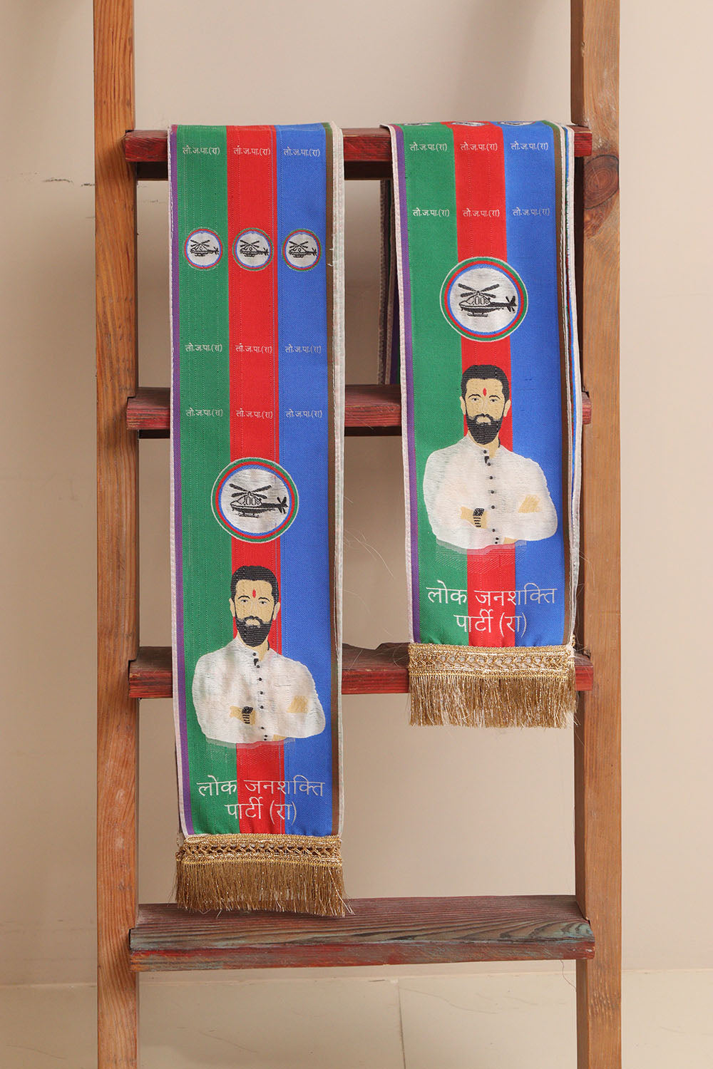 Divya India - Customised Stole - Weaved Political