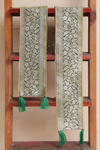 Divya India Customised Royal Swagat Stole/Dupatta  Elegant and Luxurious Green Banarasi Silk Stole With a Beautifully Matching Tassel for Welcoming Guests at Weddings, Anniversaries or Grand Celebratory Occasions - Divya India