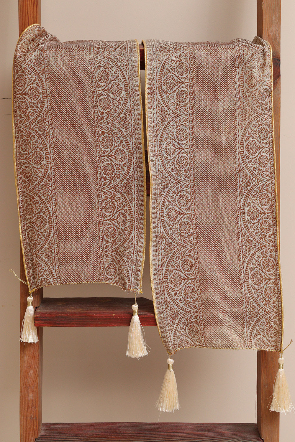 Divya India Customised Swagat Stole/Dupatta  Pastel Banarasi Antique Zari Cotton Stole With a Beautifully Matching Tassel for Welcoming Guests at Weddings, Anniversaries or Grand Celebratory Occasions - Divya India