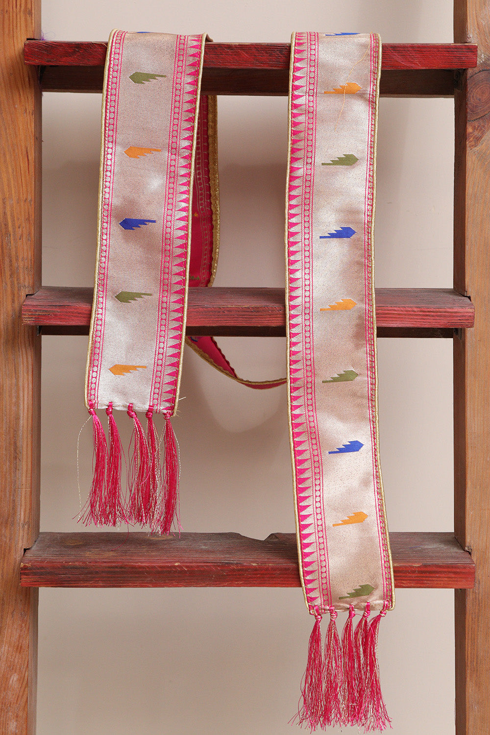 Divya India - Customised Stole - Royal Swagat Pink Paithani Silk Muniya Border