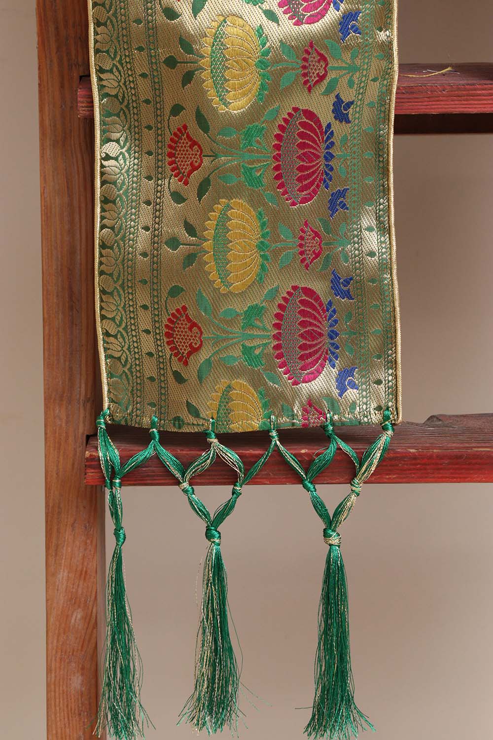 Divya India - Customised Stole - Royal Swagat Green Paithani Silk Flower Design