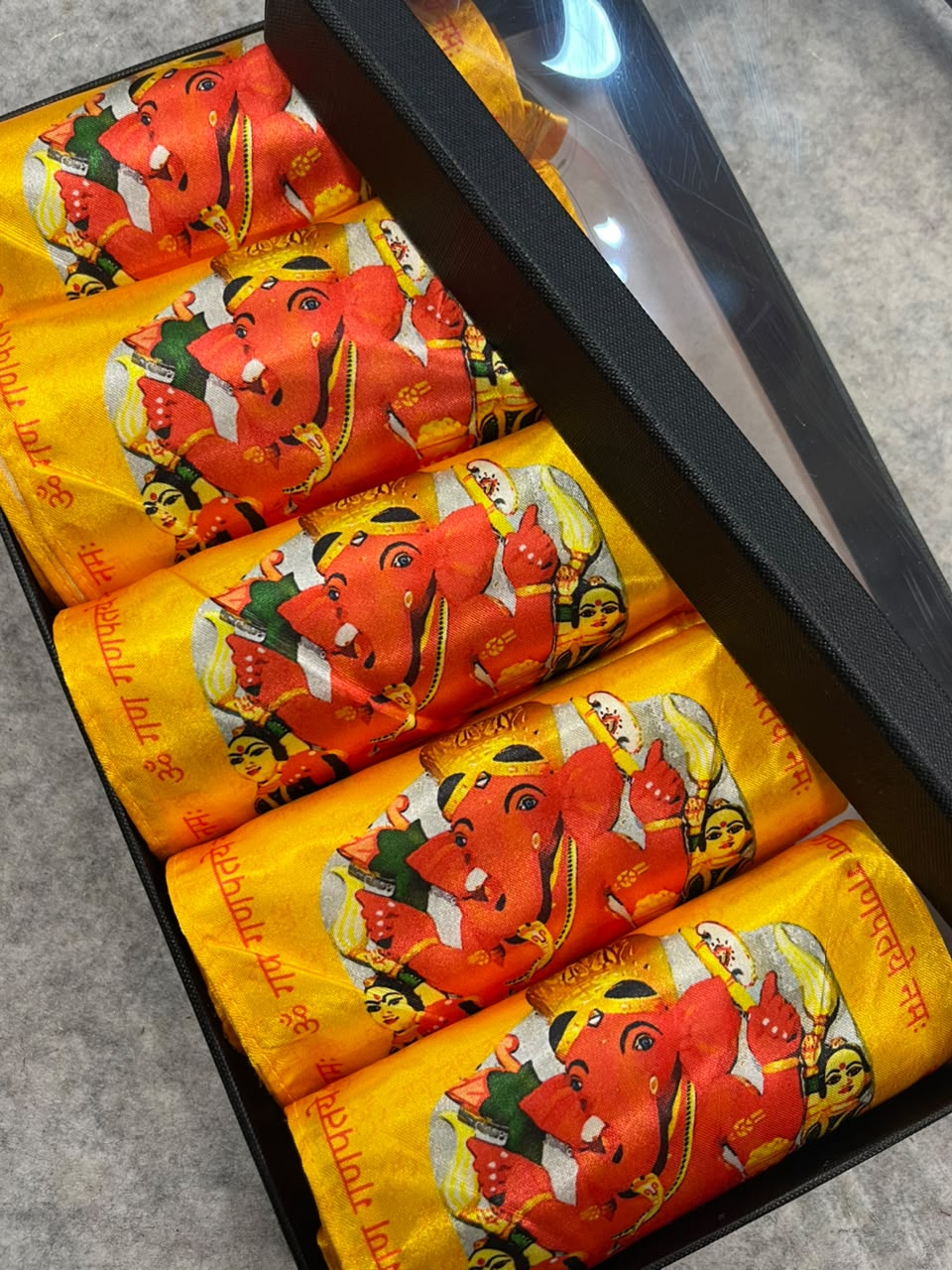 Shree Siddhivinayak Ganpati Blessings Gift Box Stole Set Of  5