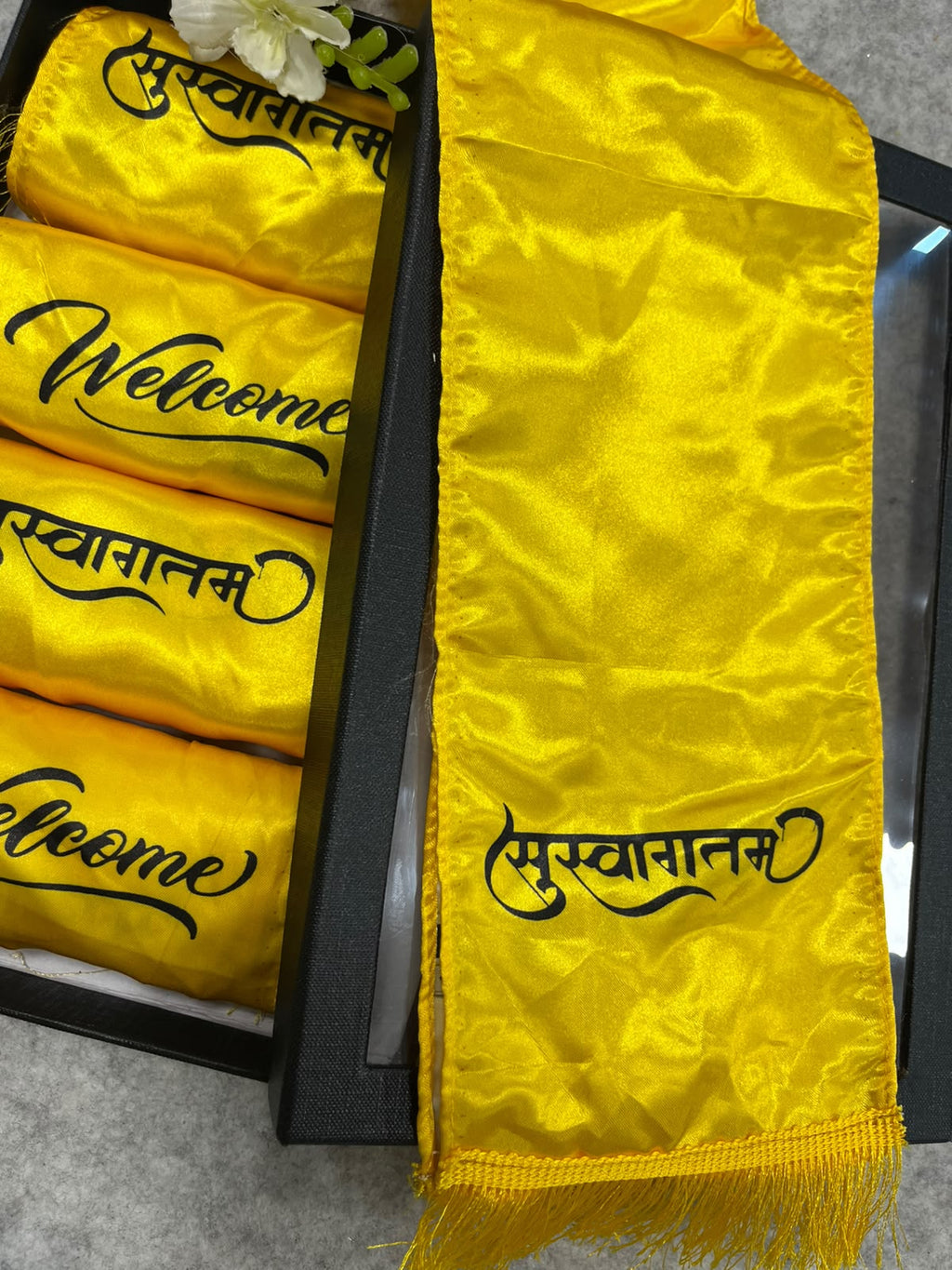 Suswagatam Welcome Gift Box Stole Set Of  5
