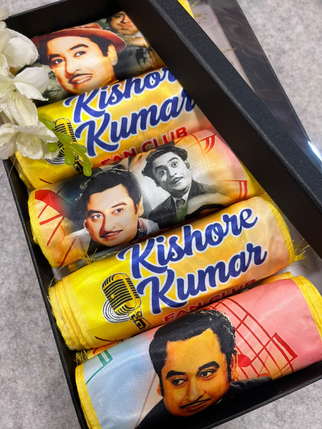 Kishore Kumar Fan Club Gift Box Stole Set Of  5