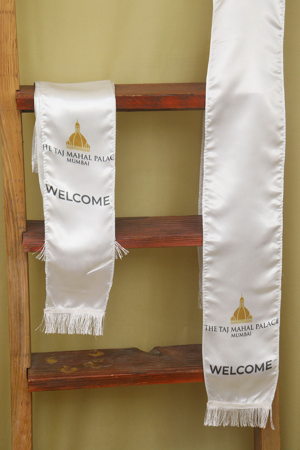 Divya India - Customised Stole (Sample) - Taj Welcome